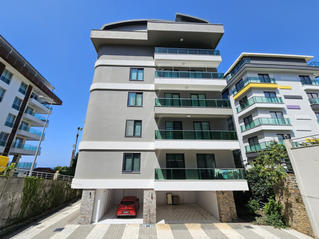 2+1 SİTE İÇİDE DENİZE 100 M DENİZ MANZARALI DAİRE