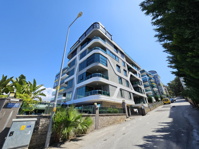 2+1 SİTE İÇİDE DENİZE 100 M DENİZ MANZARALI DAİRE