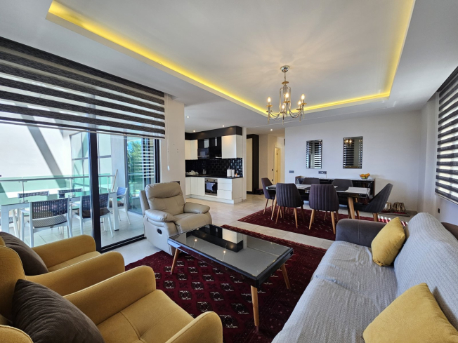 2+1 SİTE İÇİDE DENİZE 100 M DENİZ MANZARALI DAİRE
