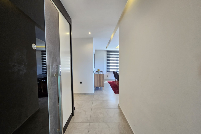 2+1 SİTE İÇİDE DENİZE 100 M DENİZ MANZARALI DAİRE
