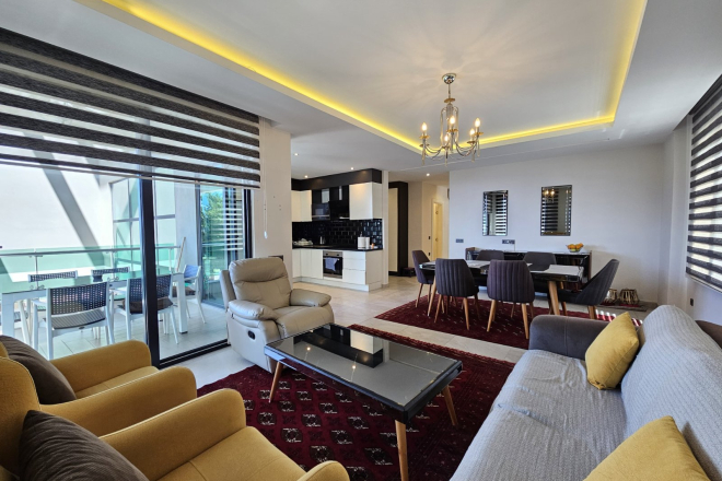 2+1 SİTE İÇİDE DENİZE 100 M DENİZ MANZARALI DAİRE