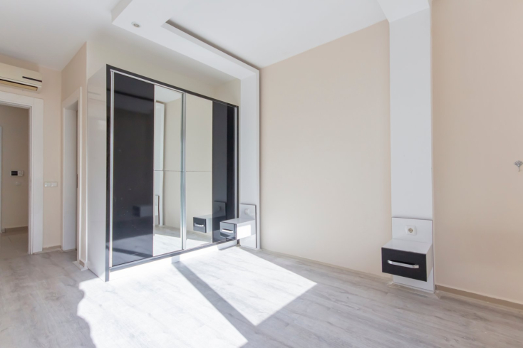 MAHMUTLAR ATATÜRK CADDESİNDE 2+1 EŞYASIZ SATILIK DAİRE