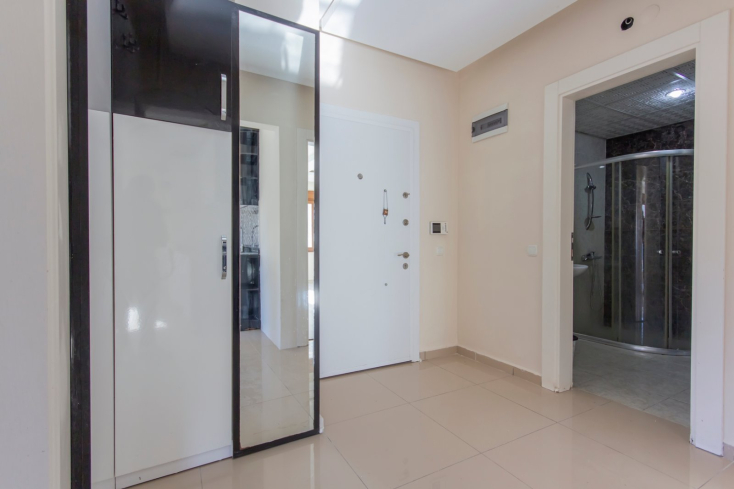 MAHMUTLAR ATATÜRK CADDESİNDE 2+1 EŞYASIZ SATILIK DAİRE