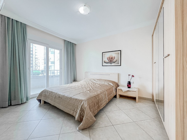 MAHMUTLAR BARBAROS CADDESİNDE 2+1 GENİŞ EŞYALI DAİRE
