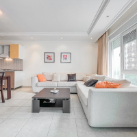 MAHMUTLAR BARBAROS CADDESİNDE 2+1 GENİŞ EŞYALI DAİRE