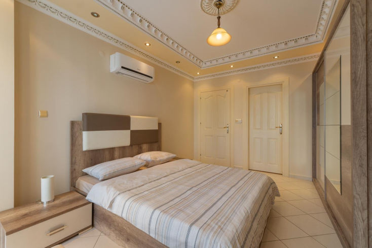 YENİ TADİLATLI TEMİZ BAKIMLI 2+1 EŞYALI GENİŞ SATILIK DAİRE