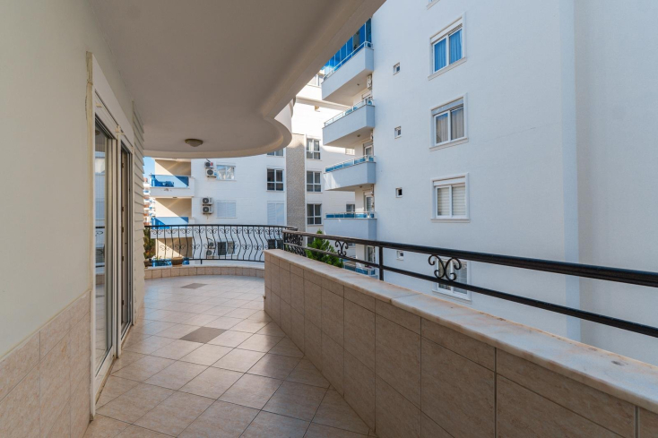 YENİ TADİLATLI TEMİZ BAKIMLI 2+1 EŞYALI GENİŞ SATILIK DAİRE
