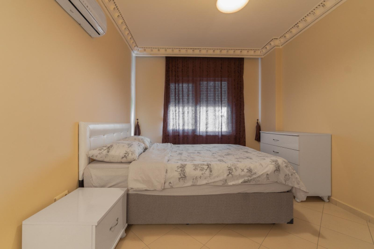 YENİ TADİLATLI TEMİZ BAKIMLI 2+1 EŞYALI GENİŞ SATILIK DAİRE