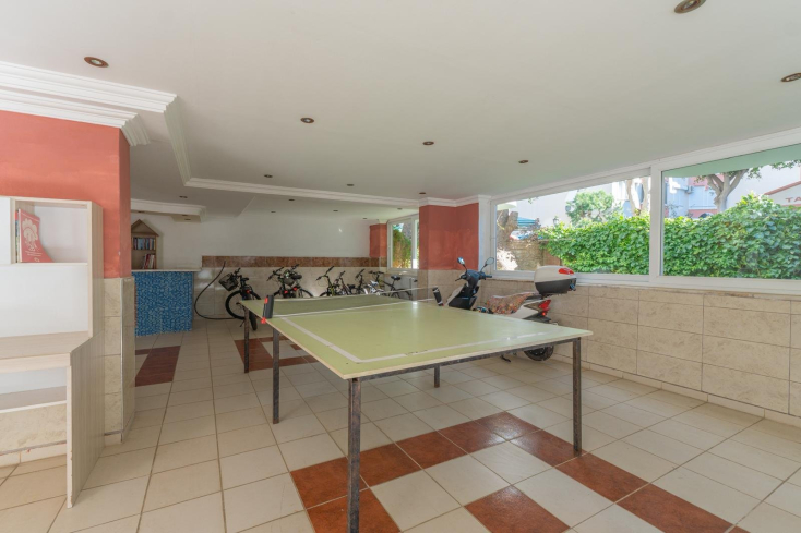 YENİ TADİLATLI TEMİZ BAKIMLI 2+1 EŞYALI GENİŞ SATILIK DAİRE