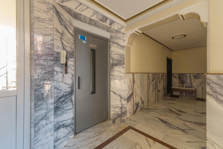 YENİ TADİLATLI TEMİZ BAKIMLI 2+1 EŞYALI GENİŞ SATILIK DAİRE