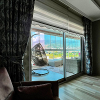 İKAMETE UYGUN 3+1 AYRI MUTFAK  EŞYALI MERKEZİ KONUMDA SATILIK DAİRE