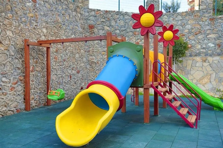 TOSMURDA DENİZ MANZARALI EŞYALI 1+1 AKTİVİTELİ DAİRE