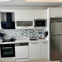 TOSMURDA DENİZ MANZARALI EŞYALI 1+1 AKTİVİTELİ DAİRE