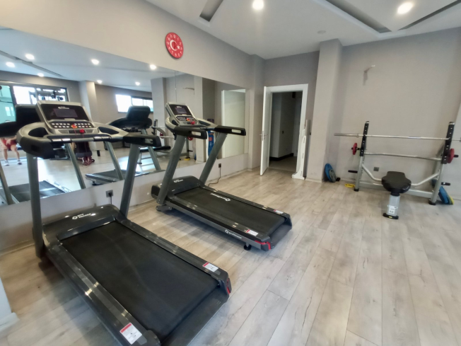 ALANYA MERKEZDE 2+1 EŞYALI GENİŞ SATILIK DAİRE
