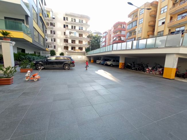 ALANYA MERKEZDE 2+1 EŞYALI GENİŞ SATILIK DAİRE