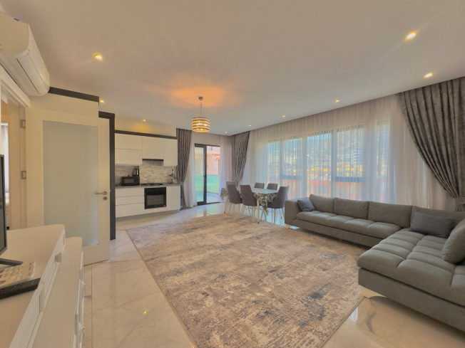 ALANYA MERKEZDE 2+1 EŞYALI GENİŞ SATILIK DAİRE