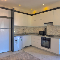 ALANYA MERKEZDE 2+1 EŞYALI GENİŞ SATILIK DAİRE