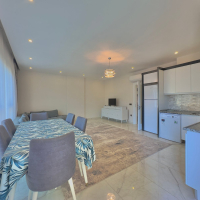 ALANYA MERKEZDE 2+1 EŞYALI GENİŞ SATILIK DAİRE