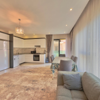 ALANYA MERKEZDE 2+1 EŞYALI GENİŞ SATILIK DAİRE